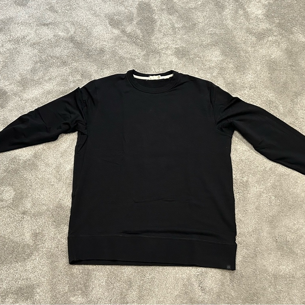 Black Crewneck Sweatshirt